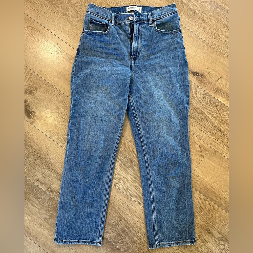 Abercrombie & Fitch Curve Love Classic Blue Ankle Straight Leg Jeans